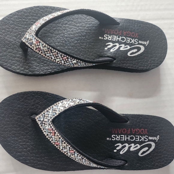 Sketchers Meditation Lotus Bae - Picture 2 of 3